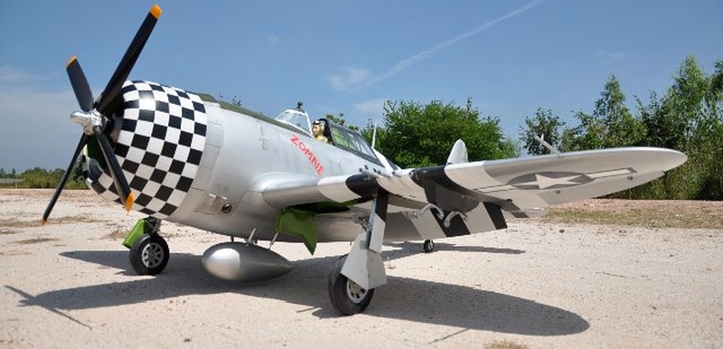 P-47 Thunderbolt 2.8m